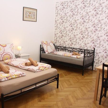 Central Prague Wenceslas Square Apartments Exterior photo