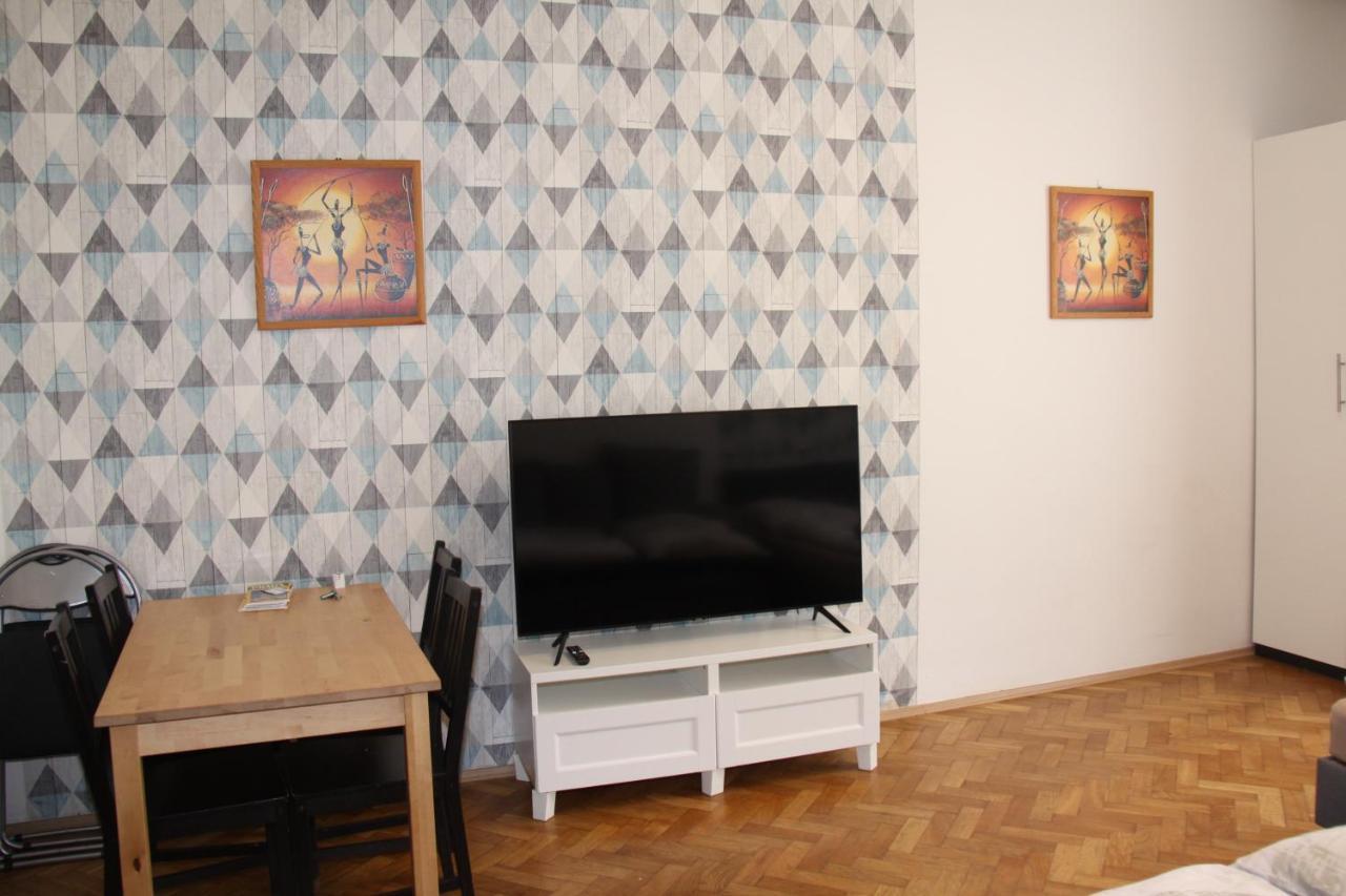 Central Prague Wenceslas Square Apartments Exterior photo