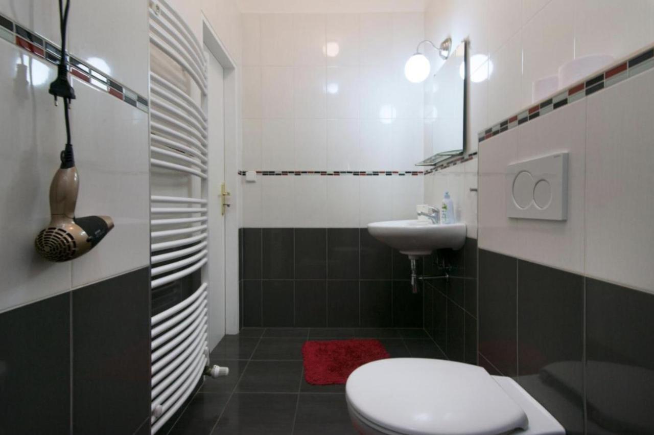 Central Prague Wenceslas Square Apartments Exterior photo